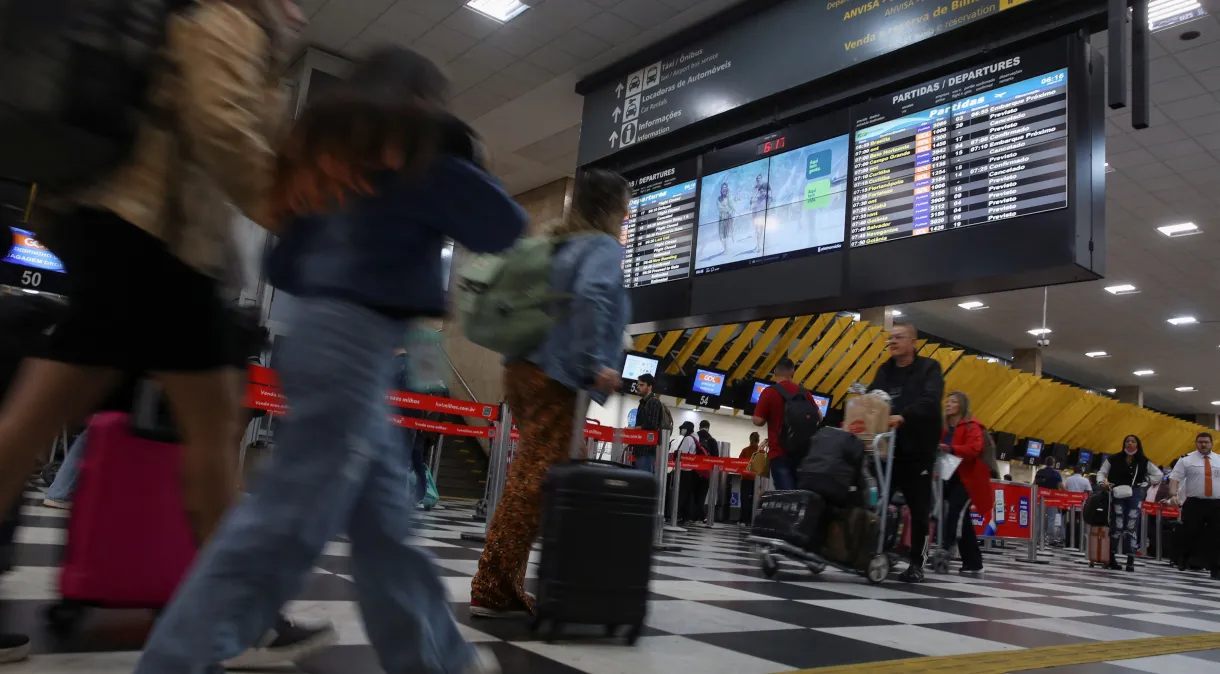 Lula discutirá três medidas com empresas aéreas para reduzir preços de passagens