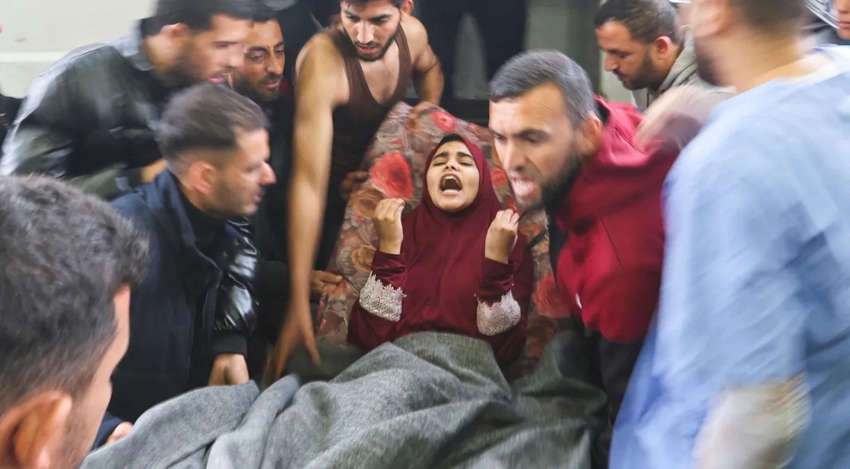 Mais de 10 crianças perdem uma ou as duas pernas por dia em Gaza, diz instituição