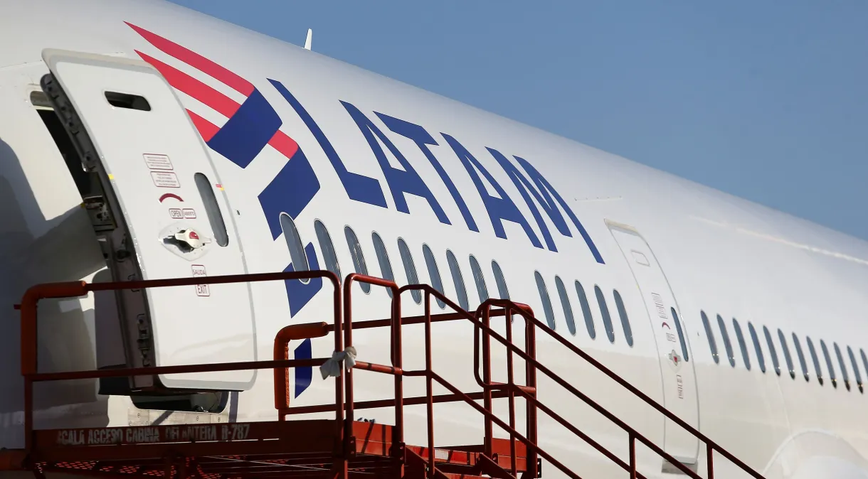 Latam diz estar em busca de aviões para sua frota em meio à crise na concorrente Gol