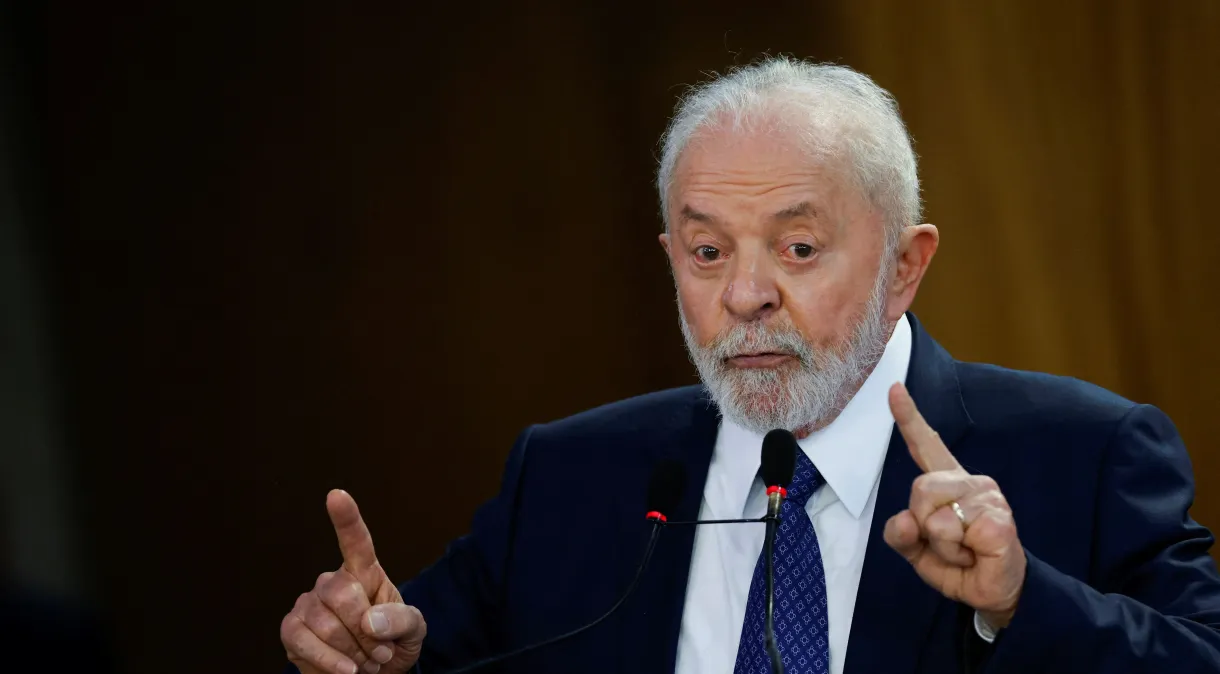Lula diz que governo fará mudanças para isentar IR até dois salários mínimos