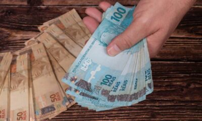 valores-a-receber (1) valores-a-receber (1)