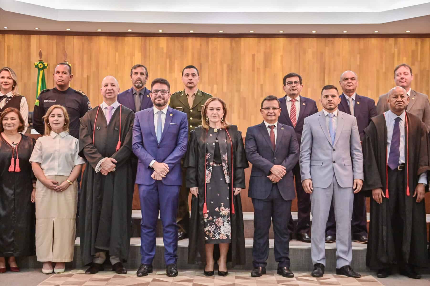 Gladson prestigia Sessão de Abertura do Ano Judiciário no Tribunal de Justiça