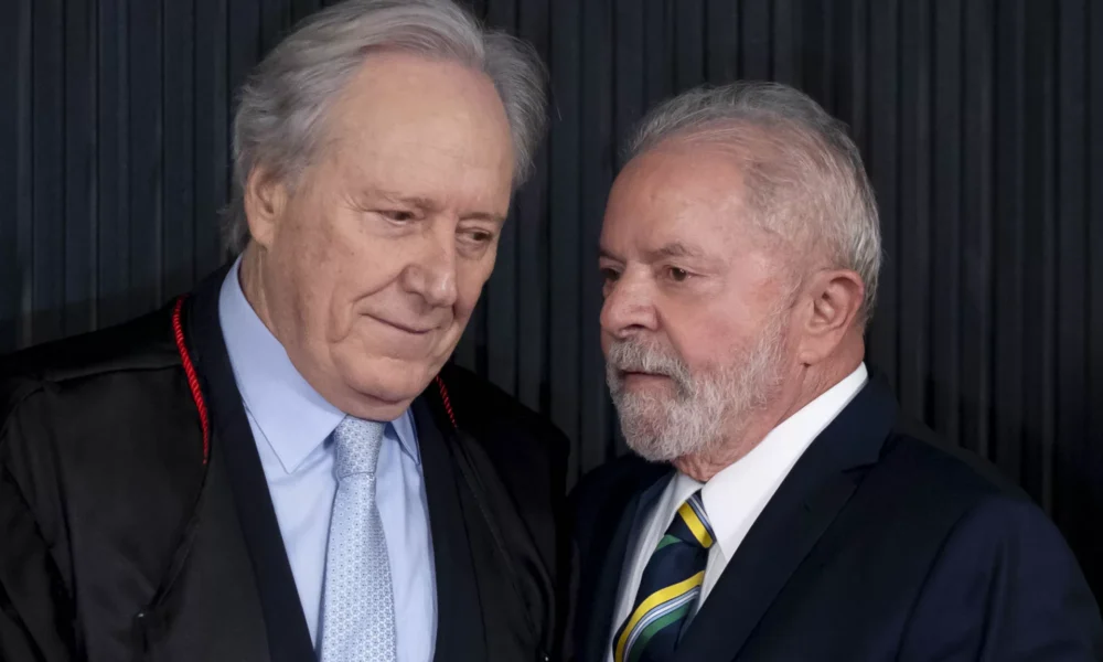 Ricardo-Lewandowski-e-o-presidente-Lula-em-brasilia-2 Ricardo-Lewandowski-e-o-presidente-Lula-em-brasilia-2