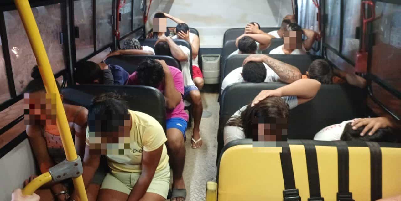 Polícia Civil realiza escolta dos 43 presos para unidades prisionais do Acre