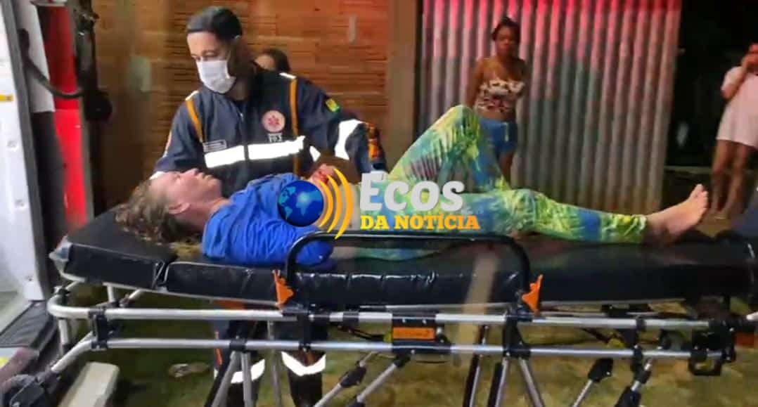 Discussão entre casal termina com mulher agredida e ferida de faca
