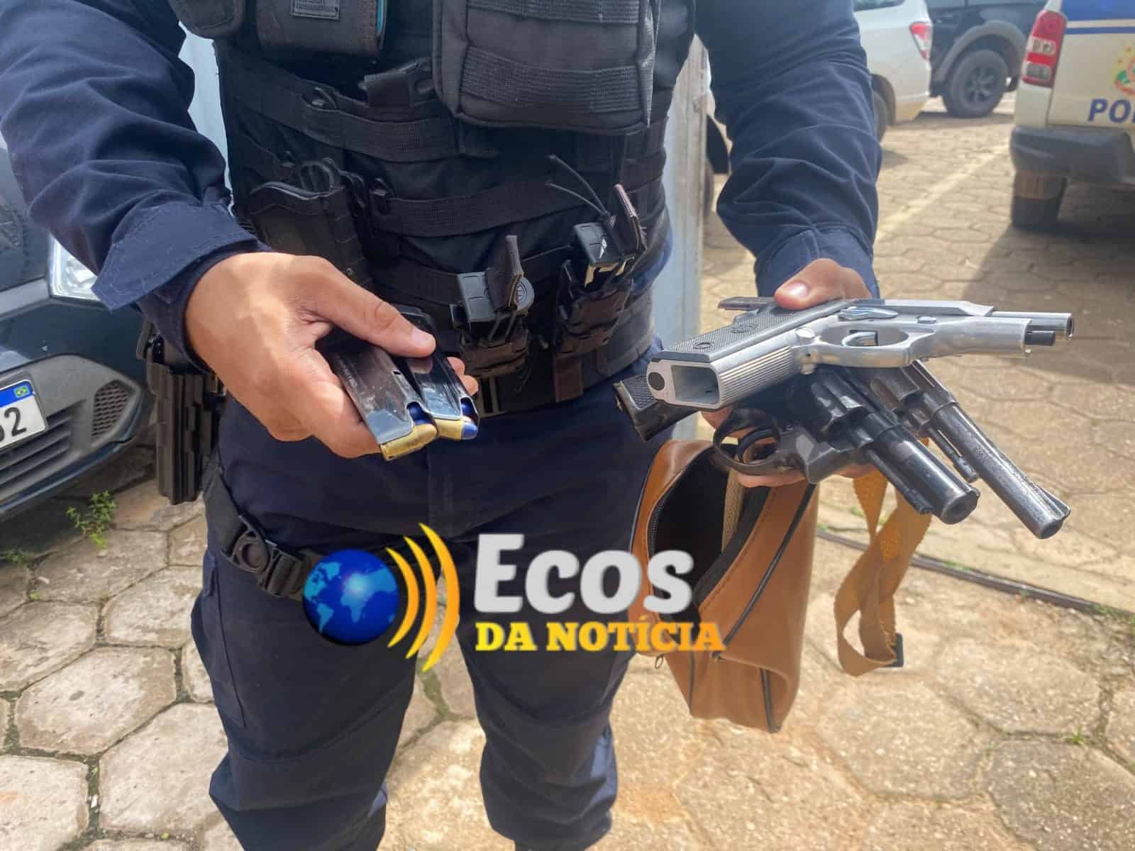 Criminosos são presos com três armas de fogo no bairro Taquari