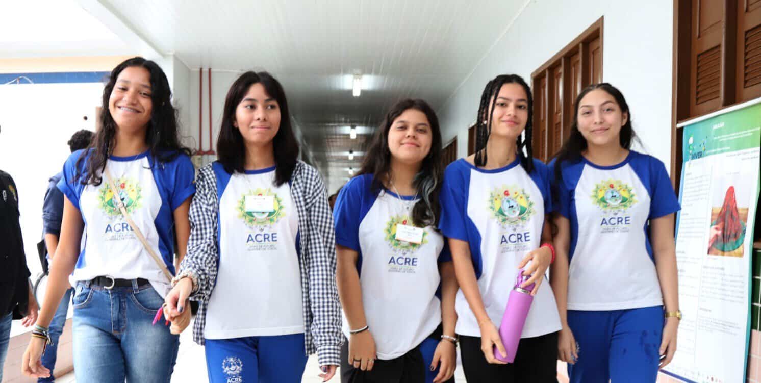Estudantes do ensino médio de escolas do Acre receberão o incentivo Pé-de-Meia