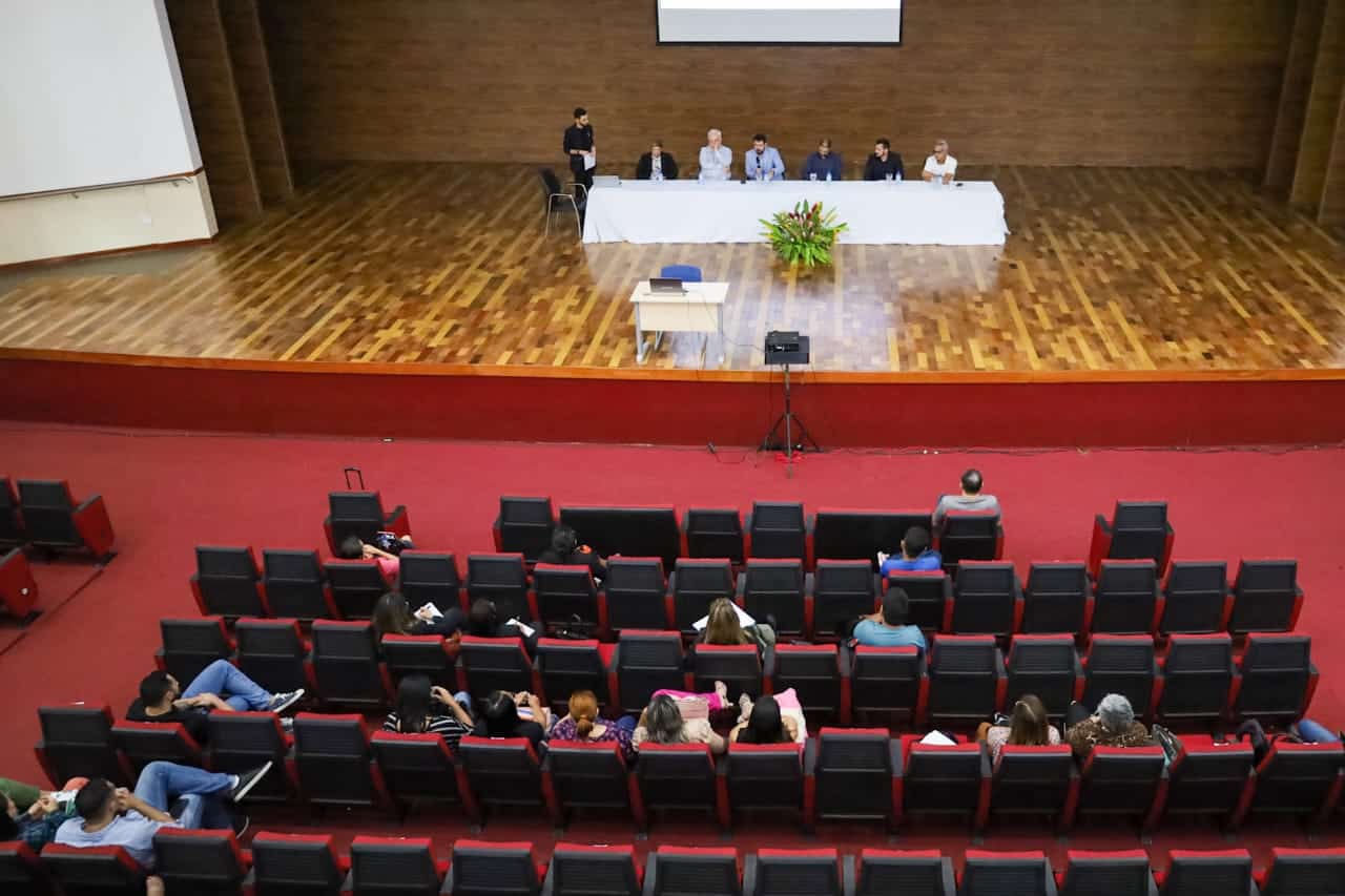 Governo do Acre apresenta novo projeto de reformulação do PCCR para servidores da Saúde