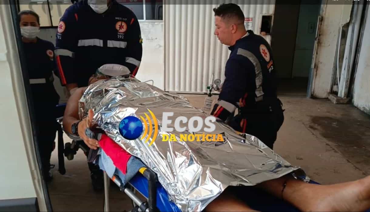 Criminosos em moto abordam jovem em frente de mercearia e o ferem com 12 tiros no Taquari