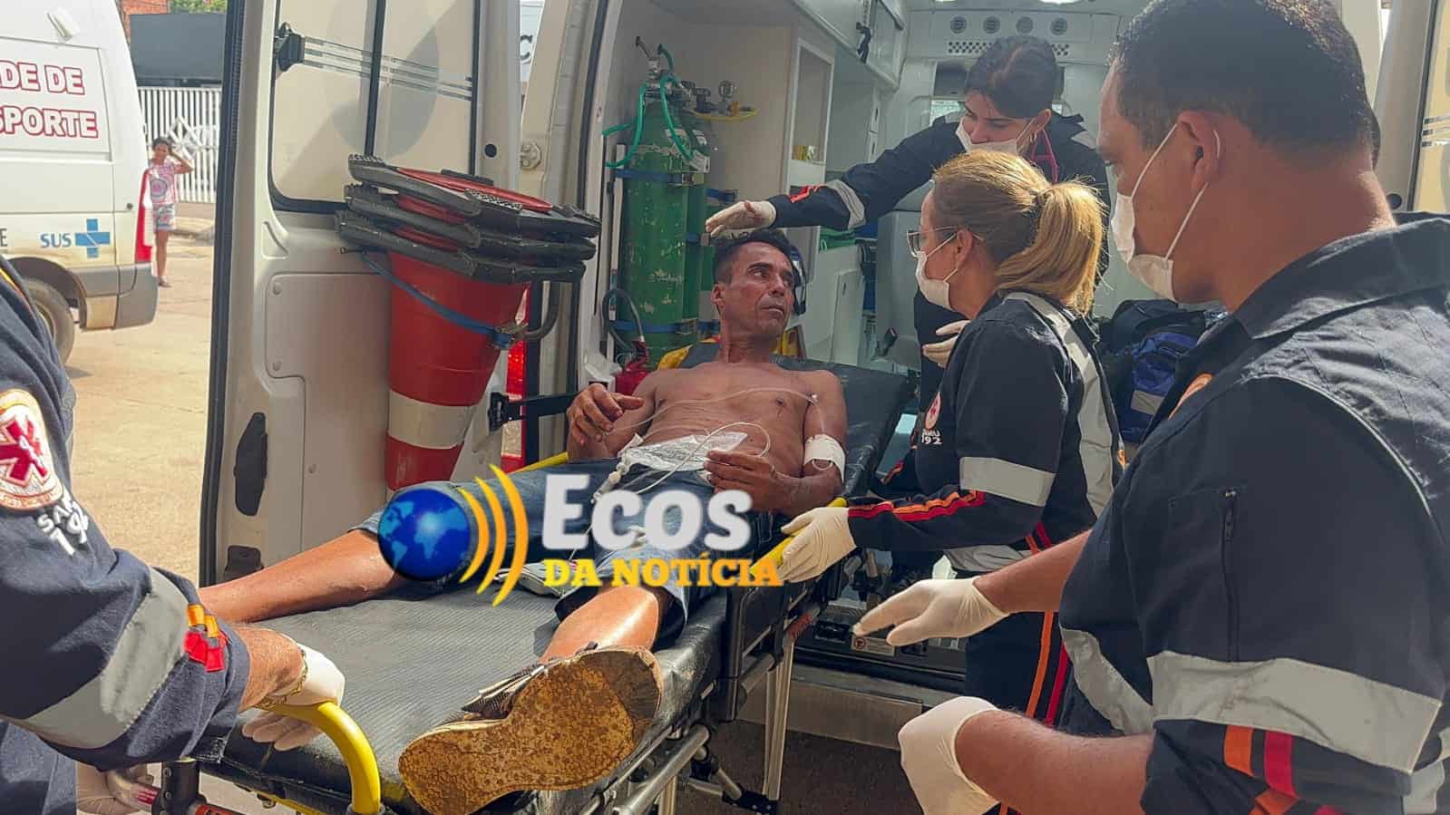 Homem é ferido de faca, é levado ao PS, rejeita atendimento e cospe na equipe plantonista