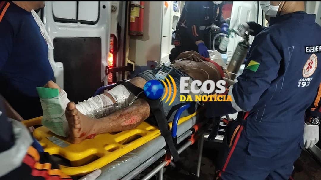 Casal de idosos são atropelados na BR-317 e vão parar no PS da capital