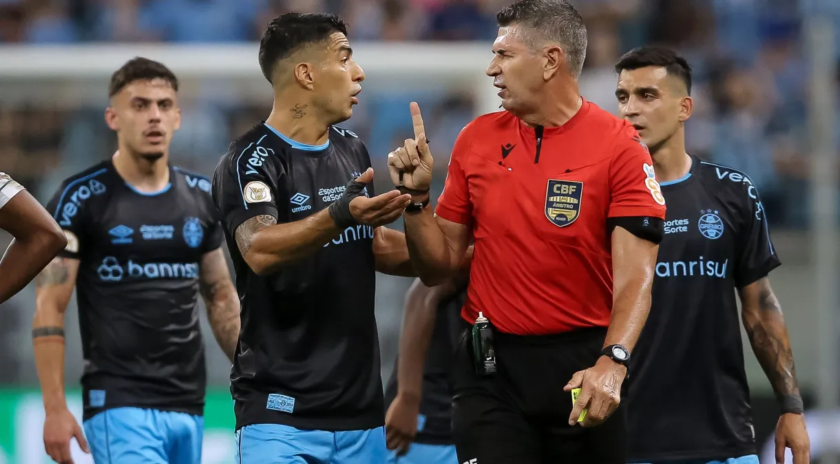 Quanto um árbitro recebe para apitar jogo válido pela Série A? Juiz experiente revela