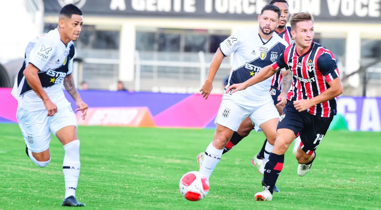 São Paulo sofre golaço da Ponte Preta e perde invencibilidade