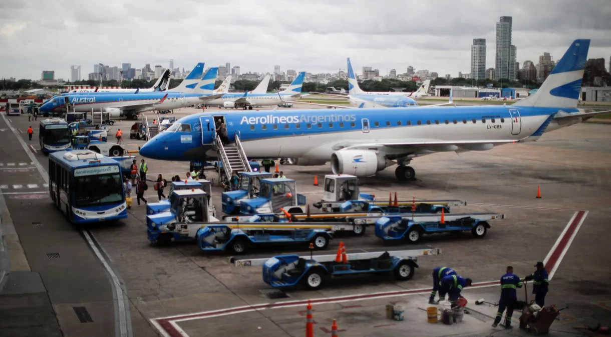 Companhias aéreas cancelam voos entre Brasil e Argentina por greve nesta quarta