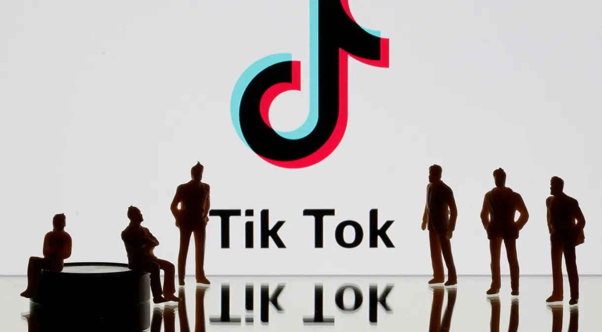 Ex-executiva sênior processa TikTok por suposta discriminação de gênero e idade