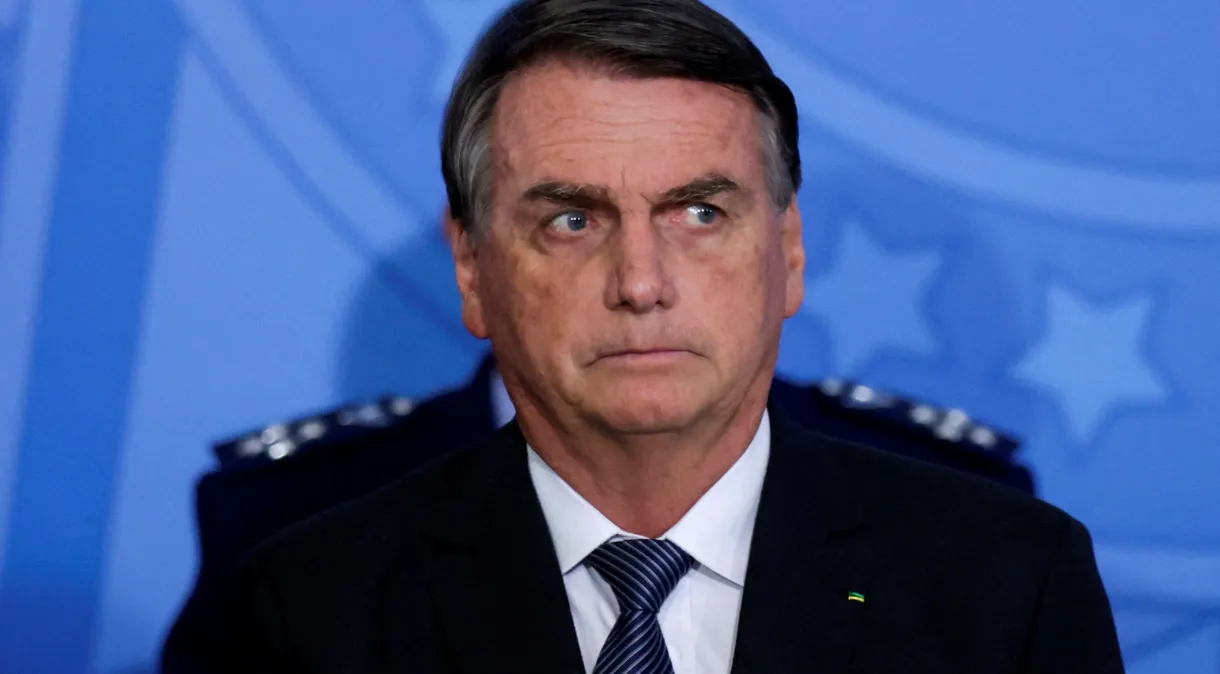 Polícia Federal intima Bolsonaro a depor nesta semana; defesa vai pedir adiamento