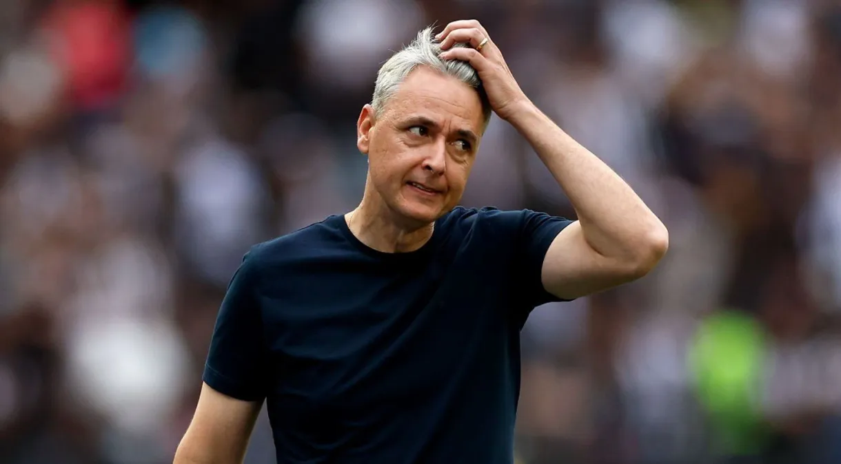 Botafogo demite Tiago Nunes após empate na estreia da Copa Libertadores 2024