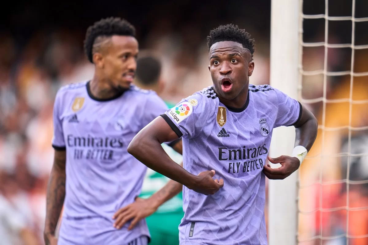 Valencia faz “plano contra racismo” para volta de Vini Jr. ao Mestalla