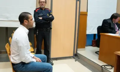 EuropaPress_5739322_El_exfutbolista_Dani_Alves_durante_un_juicio_en_la Daniel Alves em julgamento na EspanhaCrédito: D.Zorrakino. POOL / Europa Press