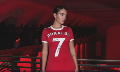Georgina-Rodriguez-homenageou-Cristiano-Ronaldo-em-desfile-da-grife-Vetements-pela-Paris-Fashion-Week Georgina-Rodriguez-homenageou-Cristiano-Ronaldo-em-desfile-da-grife-Vetements-pela-Paris-Fashion-Week