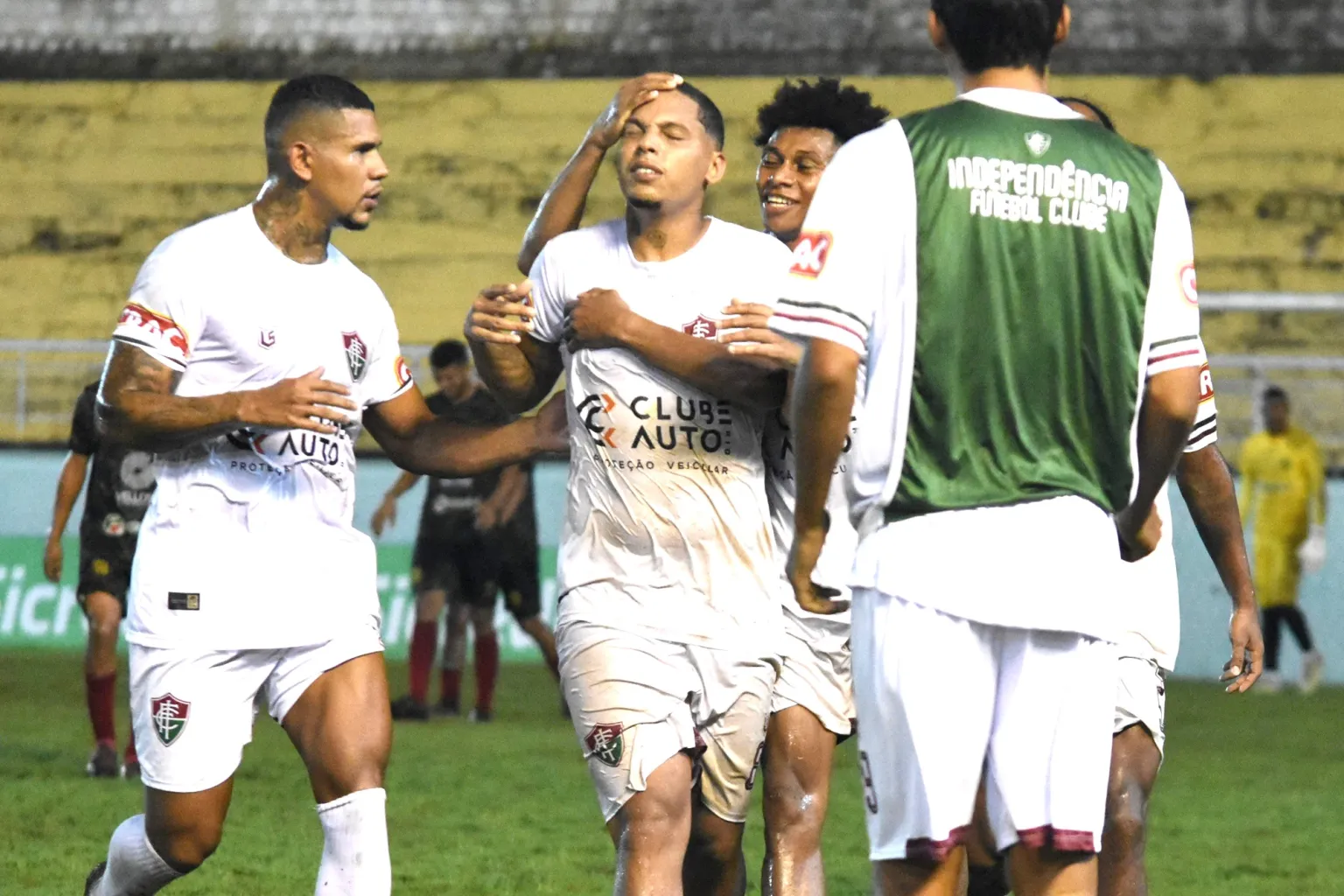 Independência  acorda e vence, de virada, o Andirá por 3 a 1 no estádio Florestão