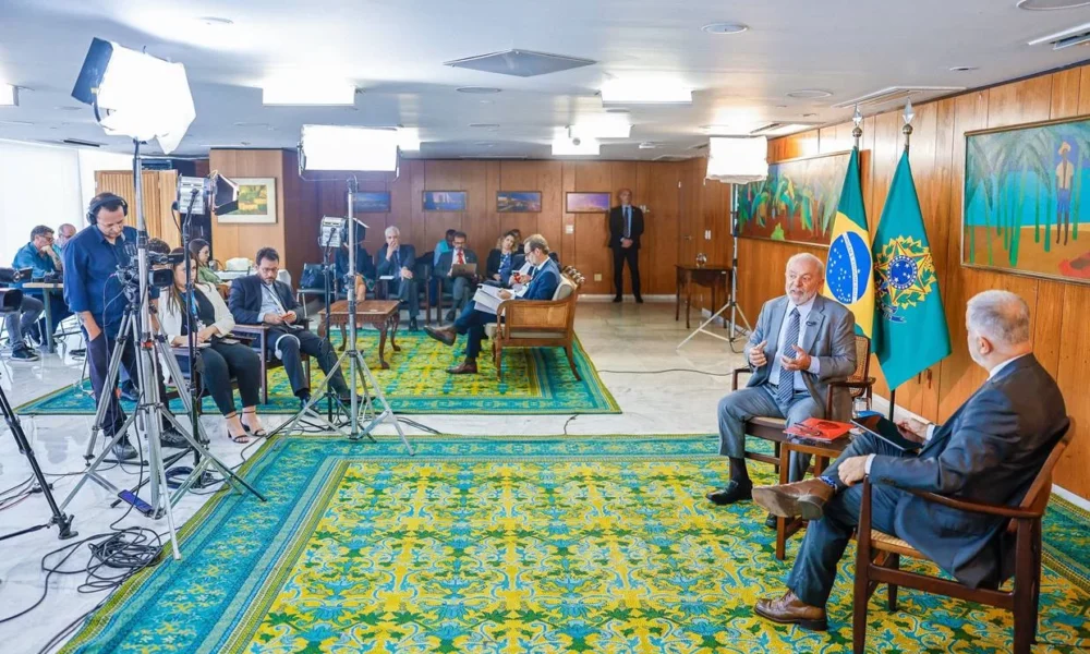 Lula-em-entrevista-no-palacio-do-Planalto Lula-em-entrevista-no-palacio-do-Planalto