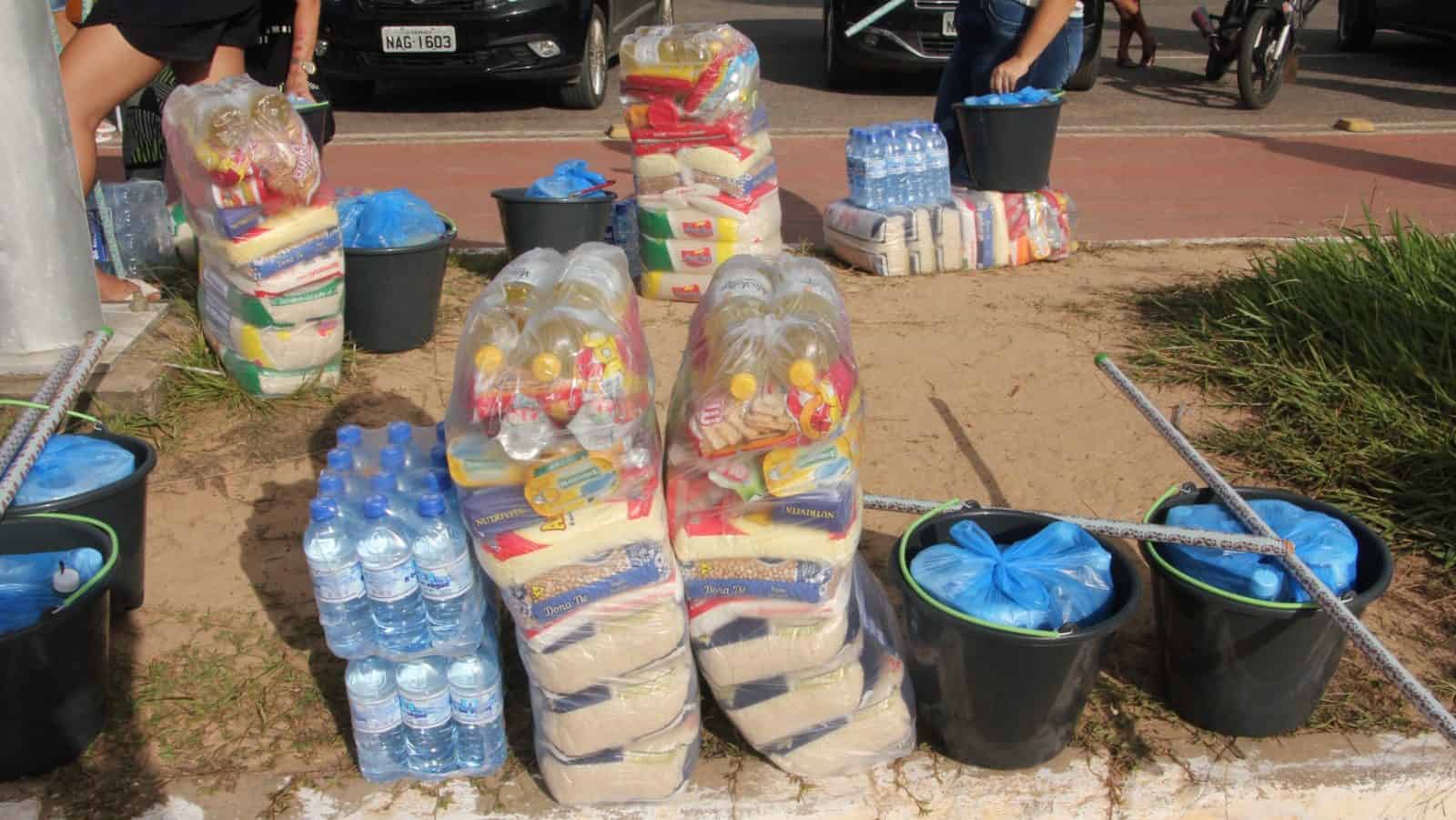 Prefeitura de Rio Branco entrega kits da Operação Dignidade