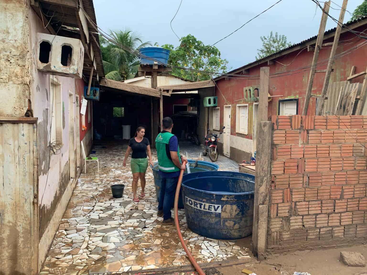 Saneacre garante água potável e apoio em limpeza de cidades atingidas pelas enchentes