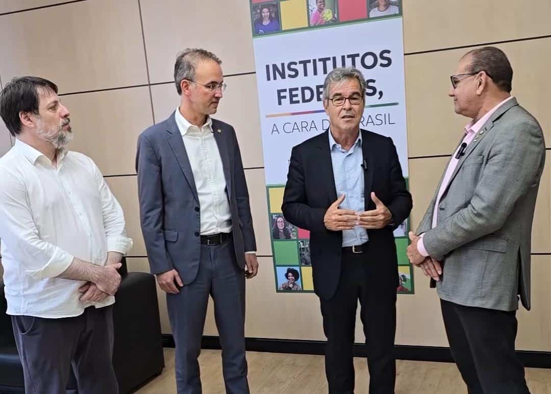 Jorge Viana solicita e MEC vai construir Instituto Federal de ensino no município de  Feijó