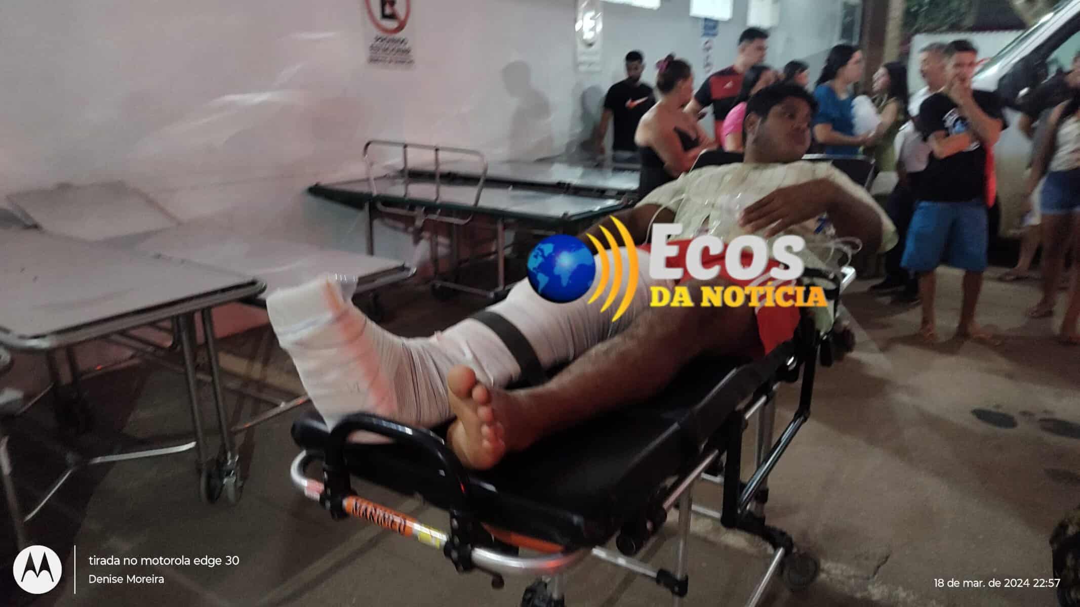 Acidente entre motocicletas em  Brasiléia deixa jovem com fratura exposta