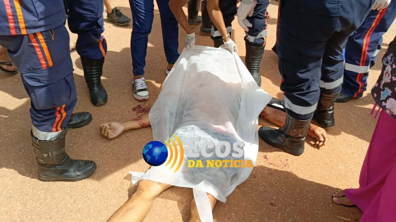 Criminosos em motocicleta executam homem a tiros no bairro Recanto dos Buritis