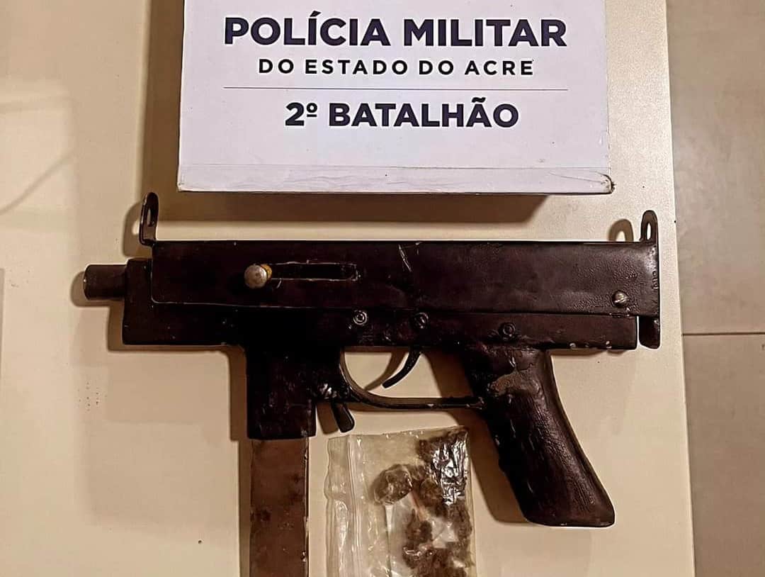 Polícia Militar do Acre apreende submetralhadora no Rosa Linda