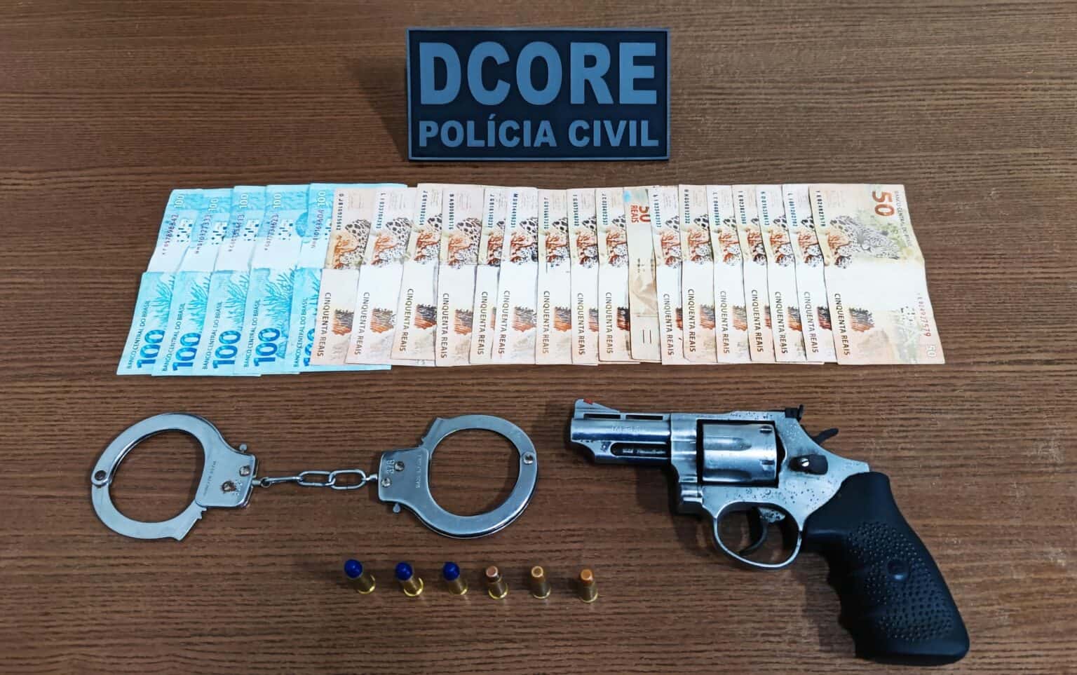 Acusado de roubo recebe sentença de 20 anos de prisão após ser investigado e preso