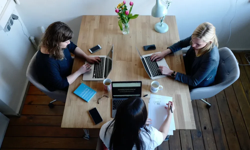 cowomen-7Zy2KV76Mts-unsplash cowomen-7Zy2KV76Mts-unsplash