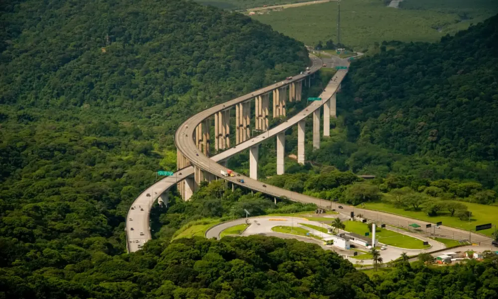 ecorodovias-03-estrada-img-aerea