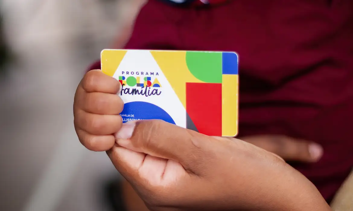 Um em cada cinco lares recebia  o Bolsa Família em 2023