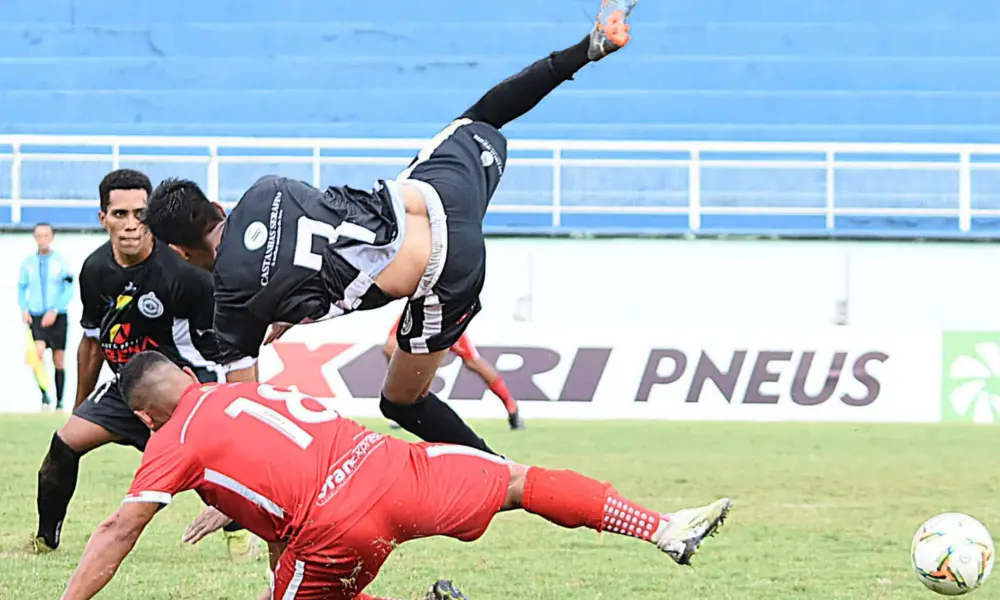 ADESG-1 A Adesg vencer o Galo Carijó para fugir do risco de degola. Foto/Manoel Façanha