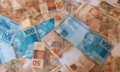 GettyImages-1128678254 No mês, investimentos diretos no país alcançaram 5,012 bilhões de dólares, contra 6,941 bilhões de dólares projetados na pesquisa
Getty Images