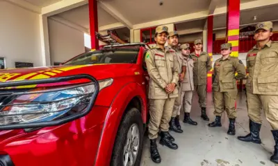 IMG_0279-1000×600 Foto: militares do Corpo de Bombeiros de prontidão nesta segunda-feira, 8 I Whidy Melo/ac24horas