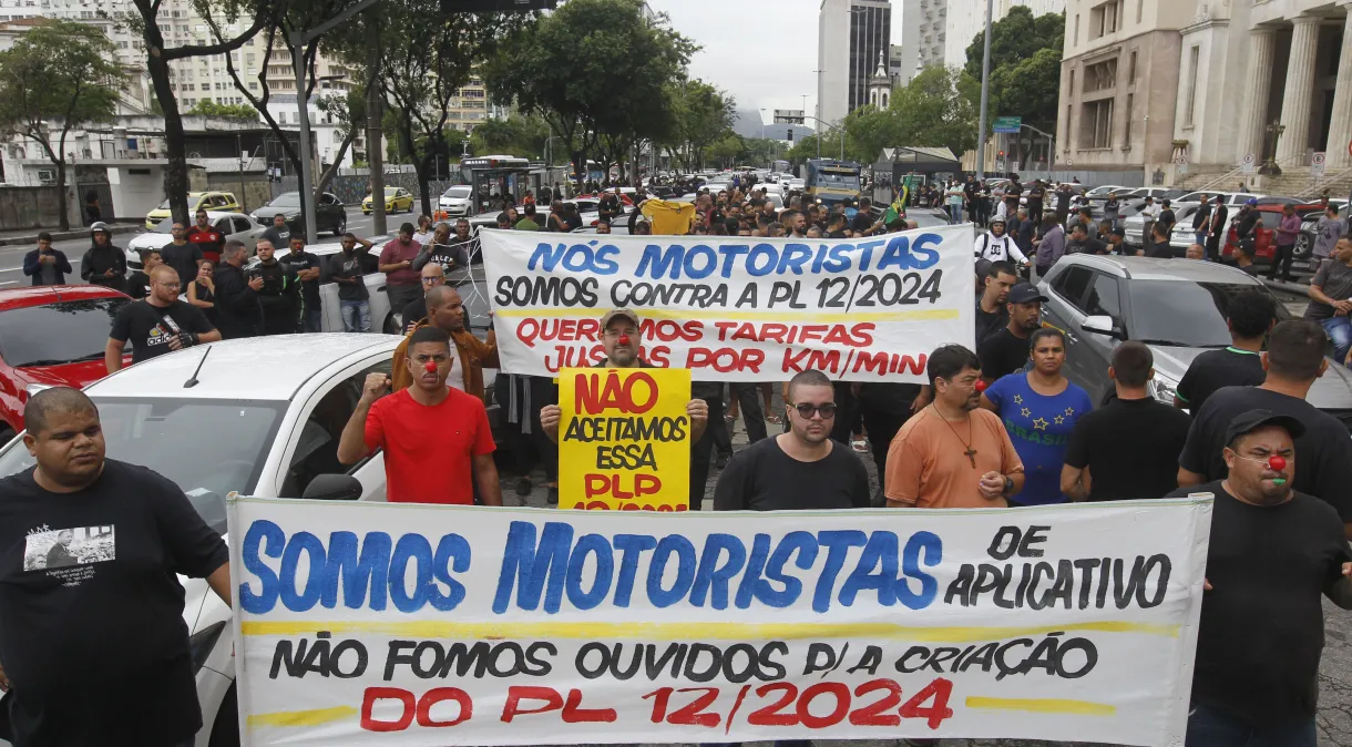 Planalto investe em “ofensiva de comunicação” por projeto de lei dos aplicativos