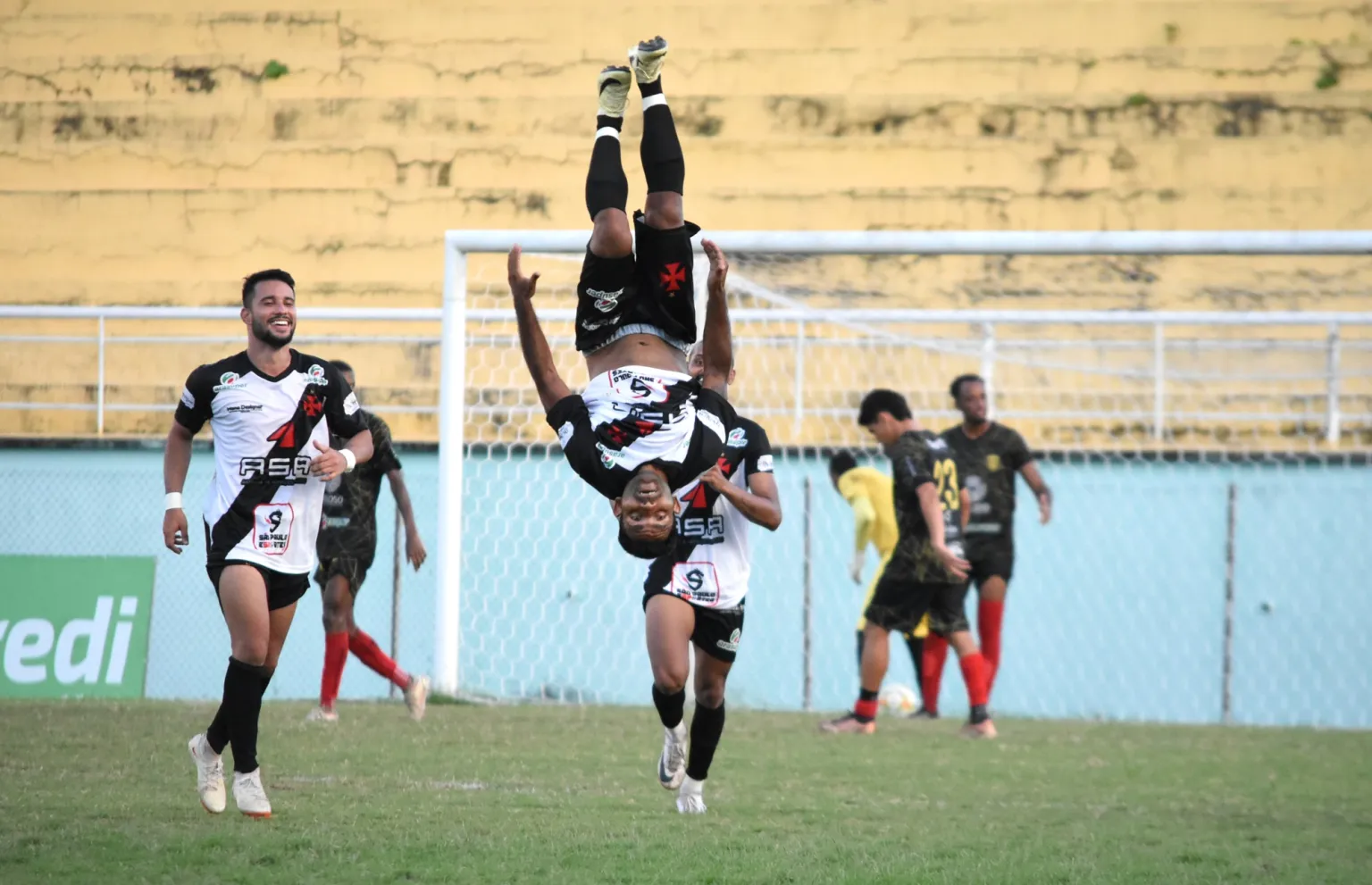 Vasco-AC vence, rebaixa o Andirá e carimba vaga no returno