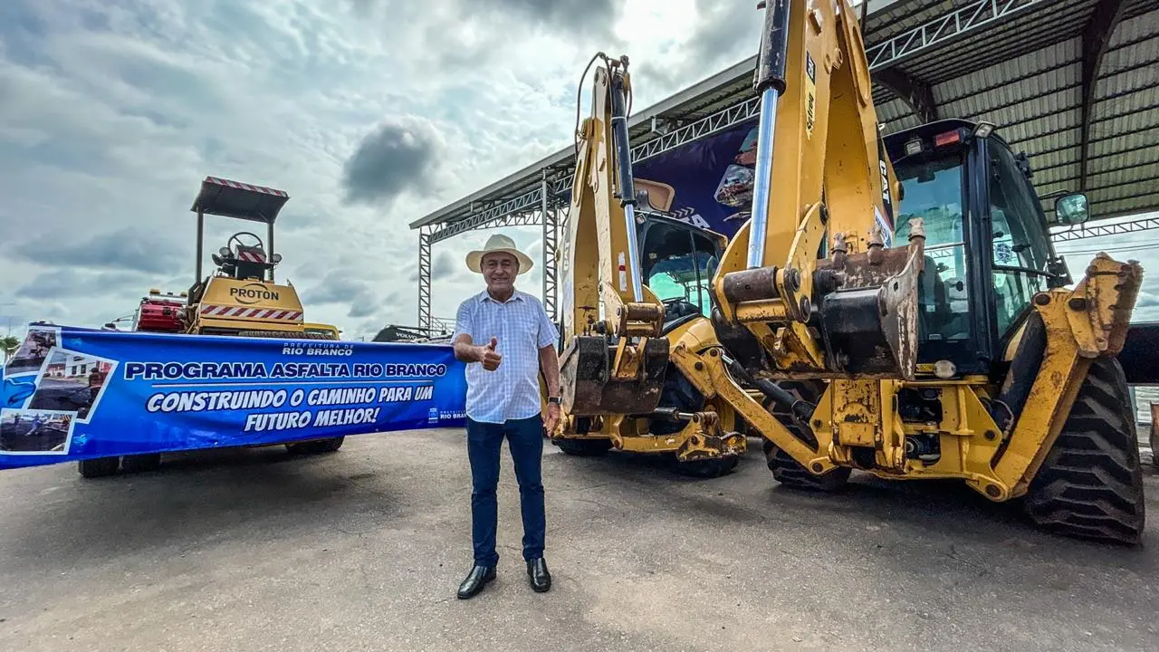 Com 300 máquinas pesadas, prefeitura  de Rio Branco lança projeto que vai recuperar mais de 2 mil ruas