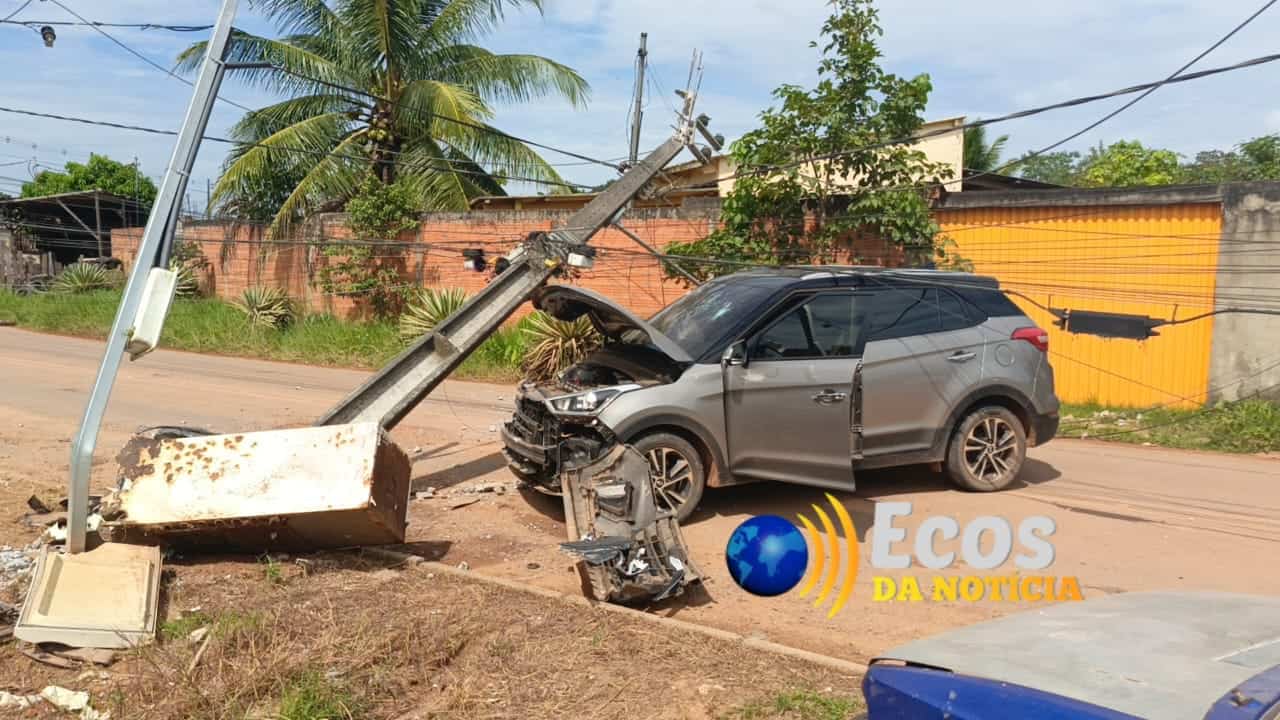 Criminoso em veículo clonado é perseguido pela polícia e derruba poste de energia em Rio Branco