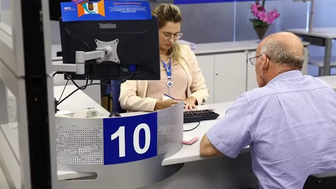 Concurso da Caixa Econômica: o que faz e quanto ganha um técnico bancário novo