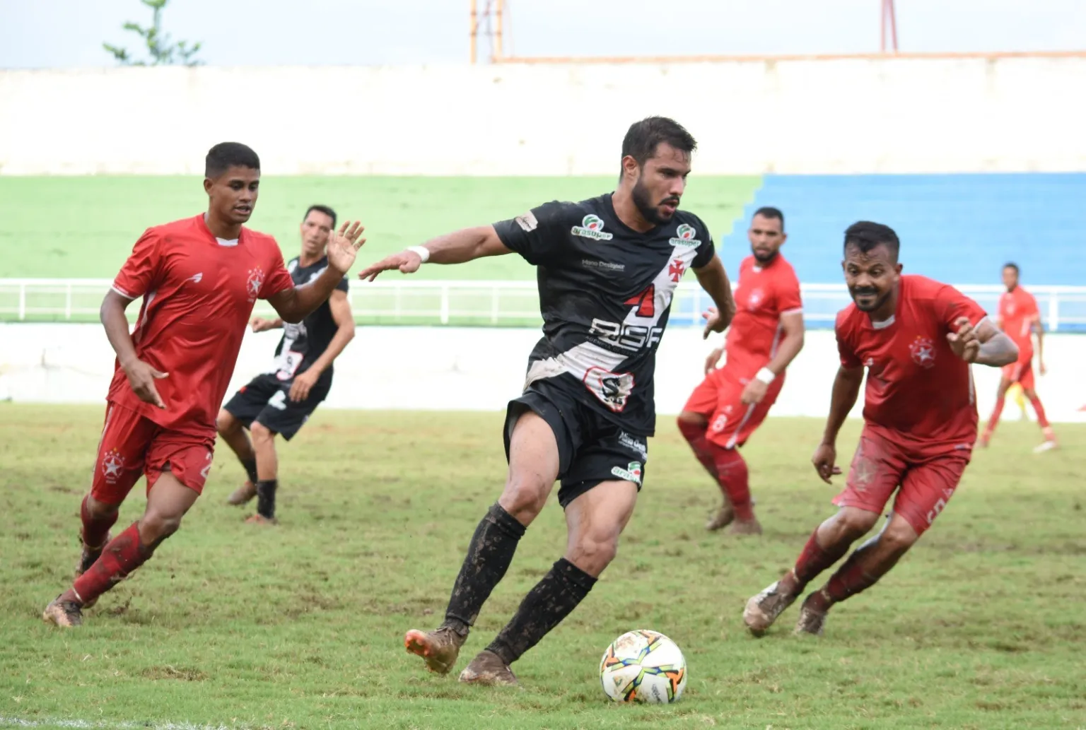 Rio Branco leva gols nos acréscimos e fica no empate e com o Vasco-AC: 3 a 3