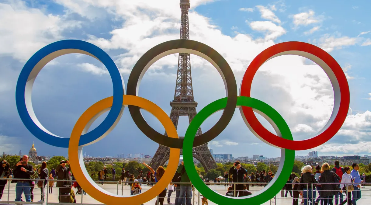 COB apresenta os primeiros uniformes de atletas brasileiros em Paris-2024