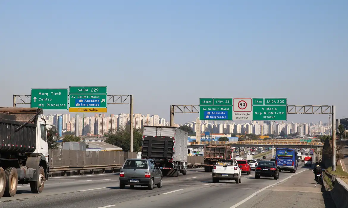 Termina hoje prazo para que motoristas das categorias C, D e E façam teste toxicológico