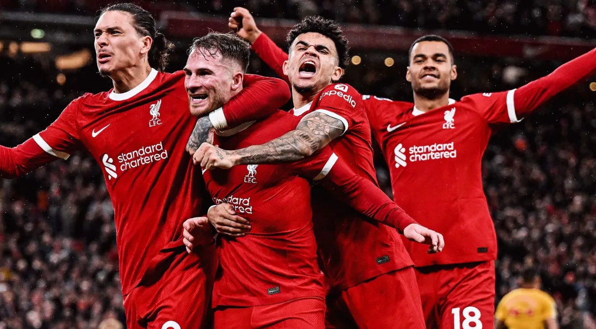 Liverpool reassume liderança da Premier League e esquenta briga pelo título