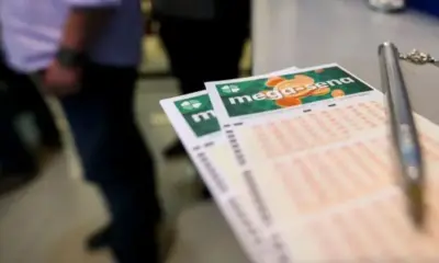 mega-sena-da-virada Para concorrer, os apostadores podem registrar seus jogos até às 19h
Foto: Marcelo Camargo/Agência Brasil