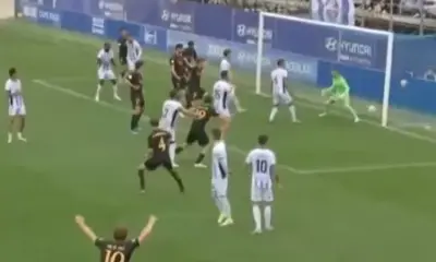 real-madrid-castilla-e-jogo-contra-o-atletico-baleares-1711897473218_v2_450x450.jpg Jogador faz dois gols contra em vitória do Real Madrid Castilla sobre o Atlético Baleares
Imagem: Reprodução/X/@D_Franosz